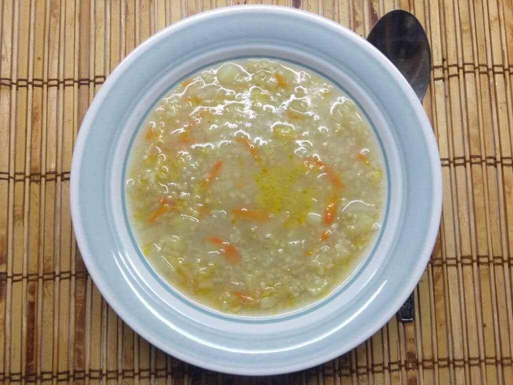 Фото рецепта - Овощной суп с булгуром - шаг 5
