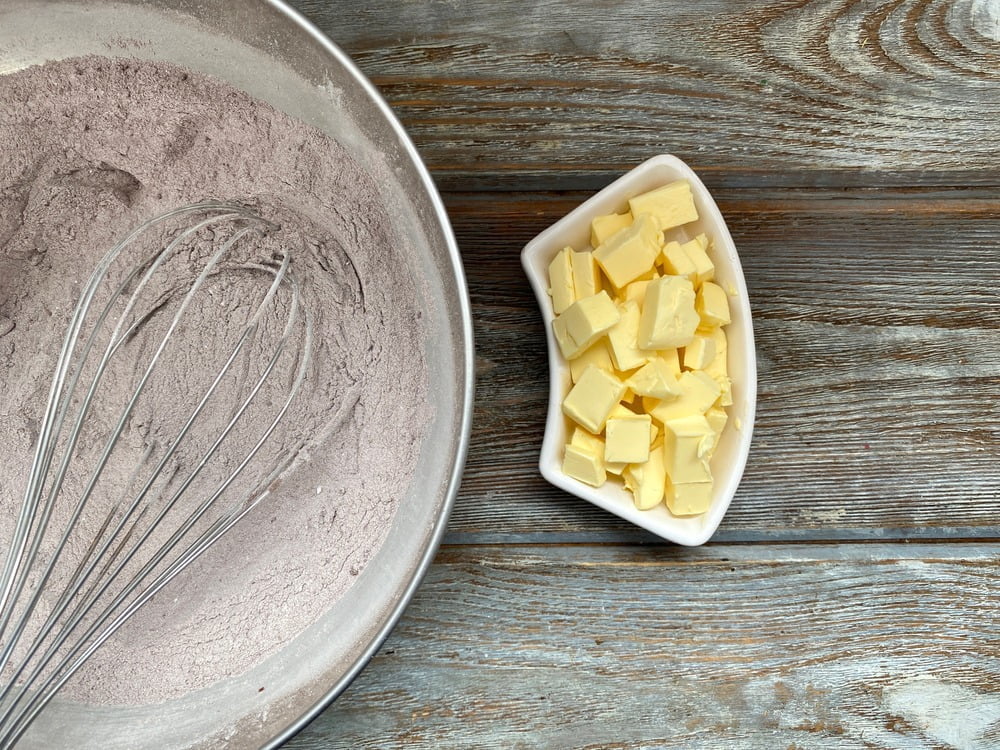 Фото рецепта - Шоколадное печенье с трещинками - шаг 2