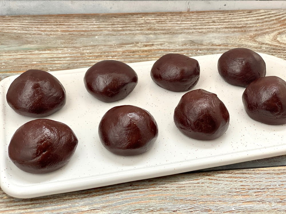 Фото рецепта - Шоколадное печенье с трещинками - шаг 7