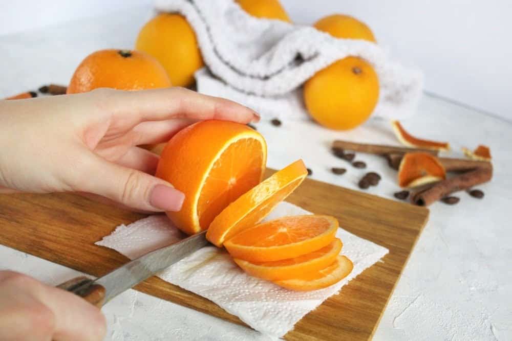 Фото рецепта - Апельсины в шоколаде (десерт) - шаг 2
