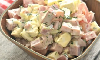 Bystryj salat s vetchinoj i syrom 8d50283.webp