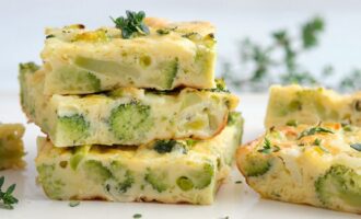 Domashnjaja frittata s brokkoli syrom i goroshkom 91d04e8.jpg