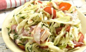 Kapustnyj salat s bekonom i pomidorami ec7bf95.jpg
