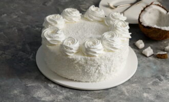 Kokosovyj tort pastel de koko a383063.jpg