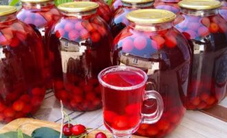 Kompot iz vishni s kostochkami na zimu 9dcf474.jpg