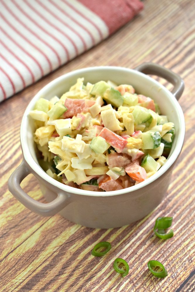 Krabovyj salat s syrom i jajcami 0c4bc8e.jpg