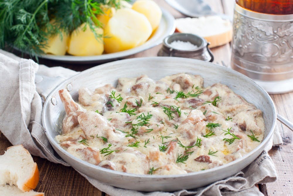 Lesnye griby v smetannom souse 8123349.jpg