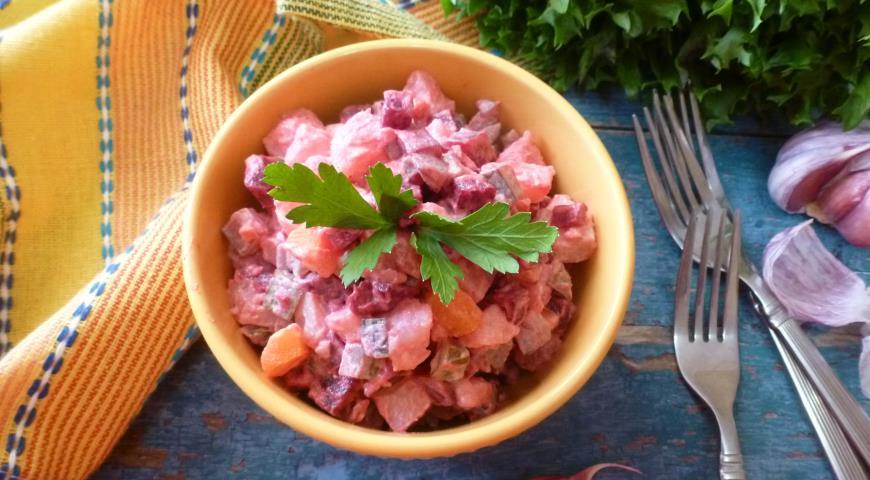 Ovoshhnoj salat so svekloj i majonezom bd89cda.jpg
