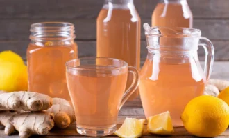 Poleznyj napitok iz chajnogo griba s imbirem i limonom a52b3e8.webp