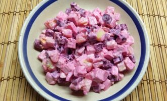 Salat so svekloj kolbasoj i kartofelem a3d1223.jpg
