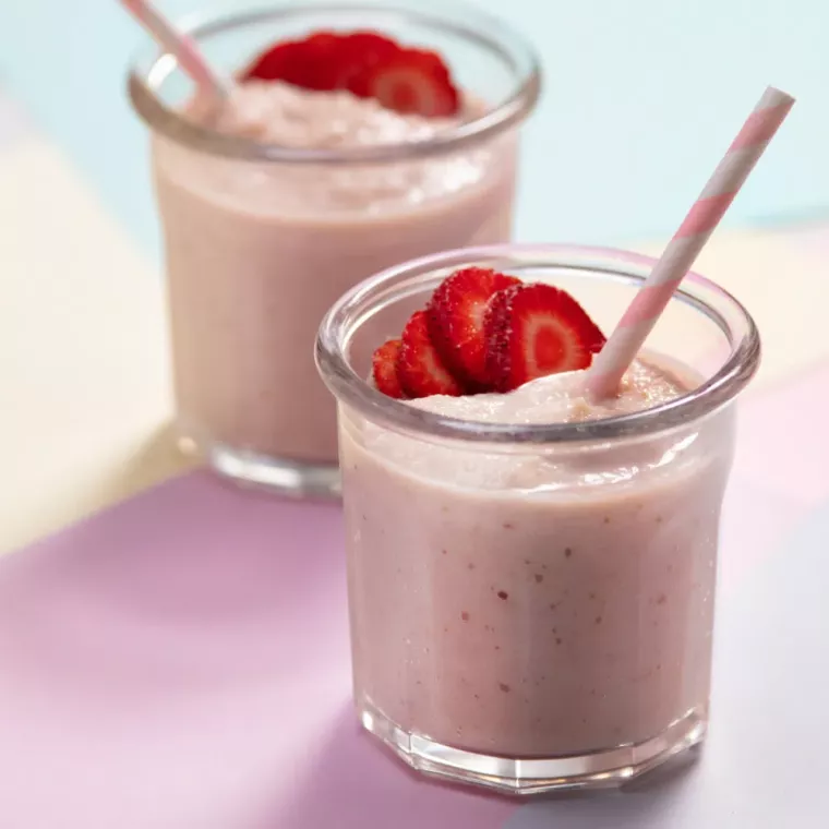 Smuzi iz cvetnoi kapusty klubniki i banana 010b22c.webp