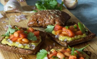 Tosty s guakamole i beloj fasolju f9fd957.webp