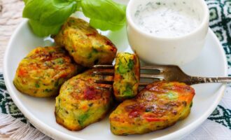 Vegetarianskie kartofelnye kotlety s ovoshhami cd128f3.jpg